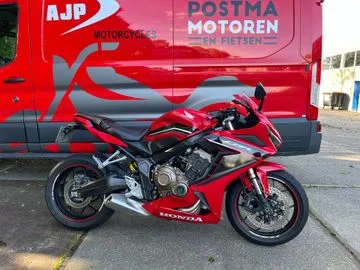 Honda CBR 650 R (2022) — foto 1