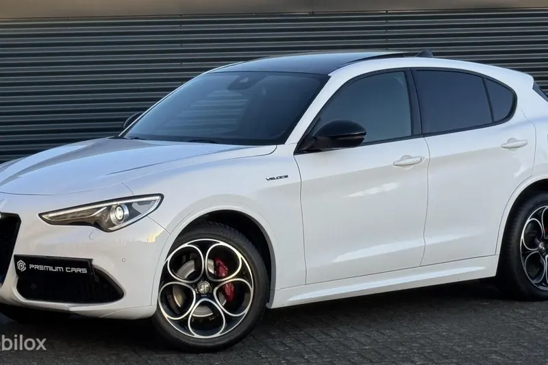 Alfa Romeo Stelvio (2022)