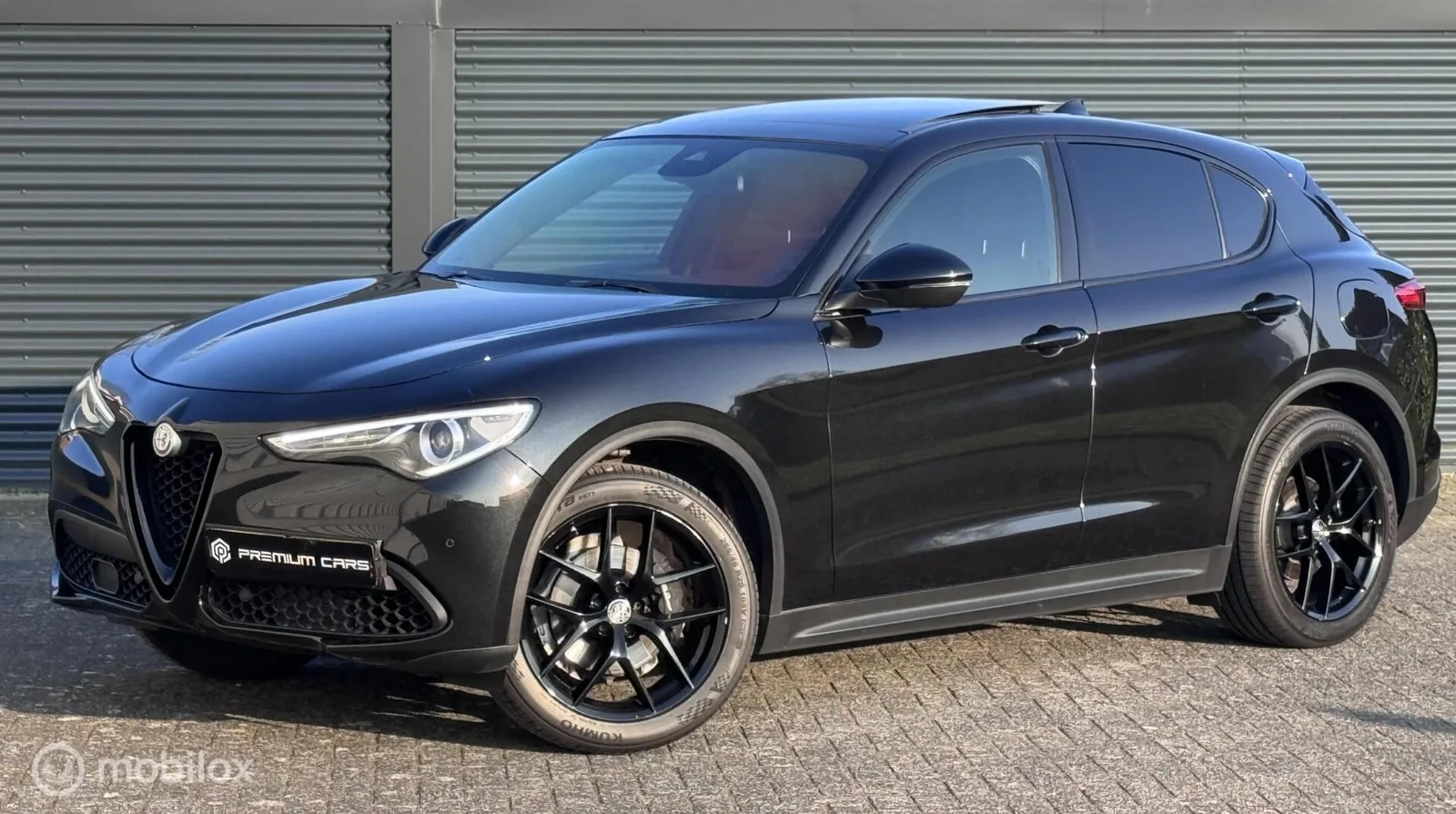 Alfa Romeo Stelvio (2018) — foto 1