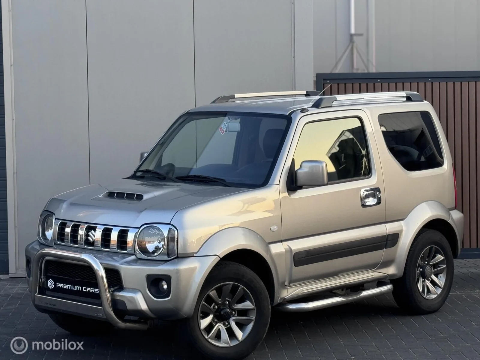 Suzuki Jimny (2018) — foto 1