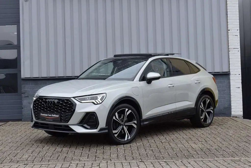 Audi Q3 Sportback (2021) — foto 1