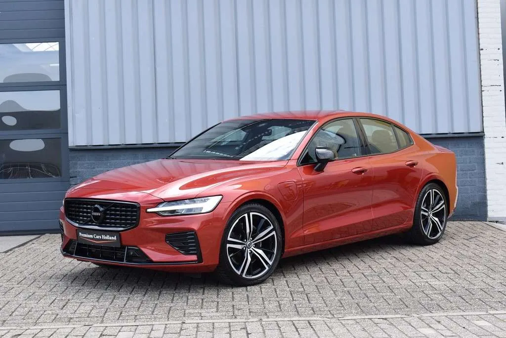 Volvo S60 (2020) — foto 1