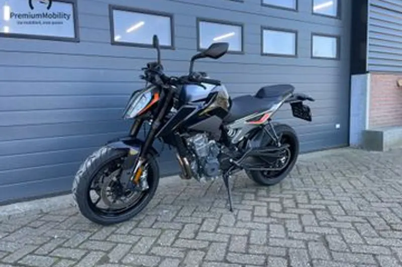 KTM 790 Duke (2020)