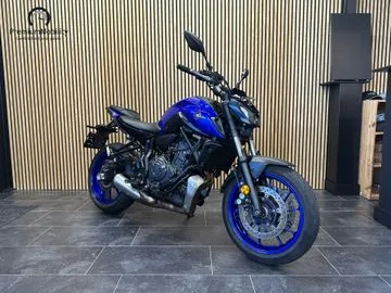YAMAHA MT07 (2022) — foto 1