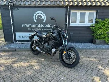 YAMAHA MT07 (2024) — foto 1