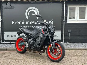 YAMAHA MT09 (2021) — foto 1