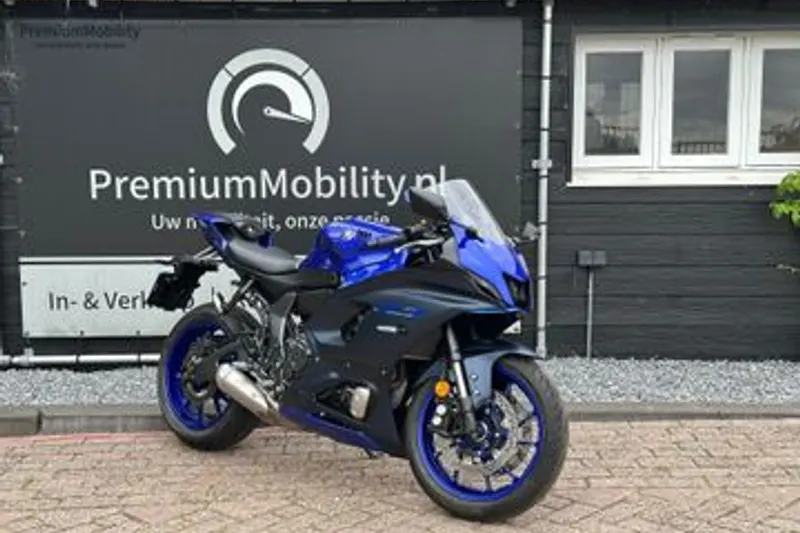 Yamaha R7 (2022)