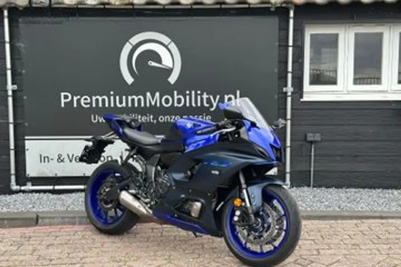 Yamaha R7 (2023)