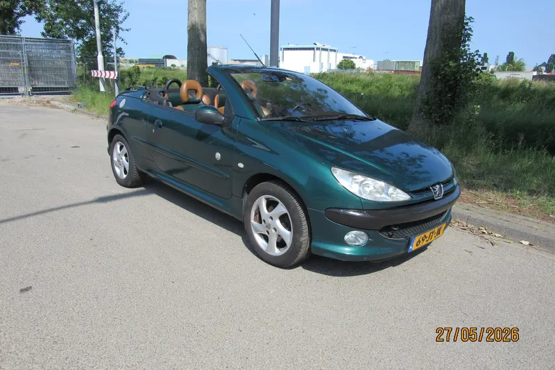 Peugeot 206 (2002)