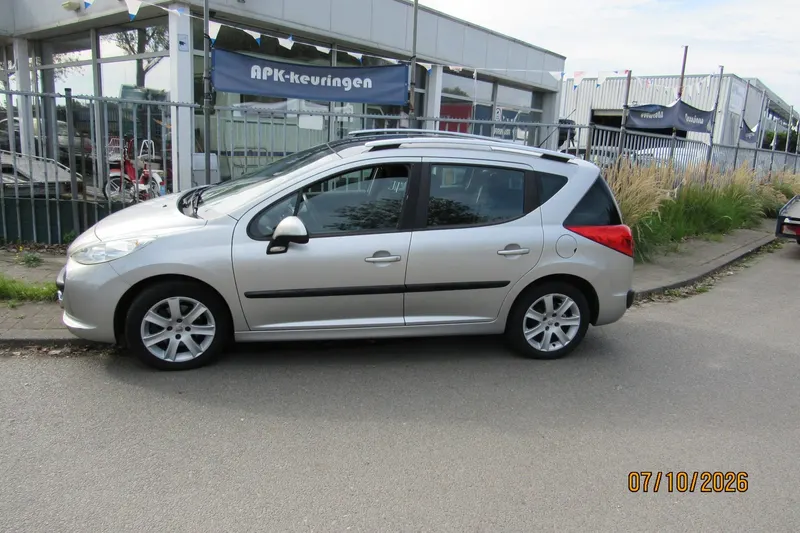 Peugeot 207 (2007)