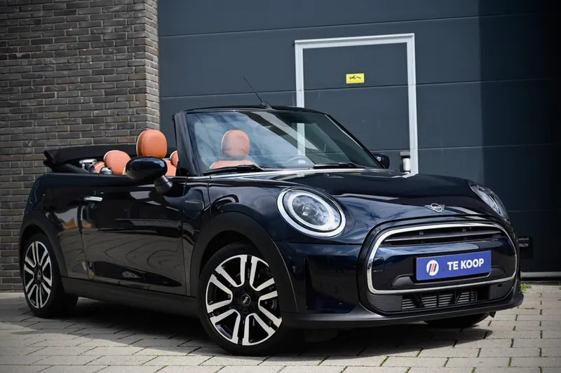 MINI Cooper (2021)