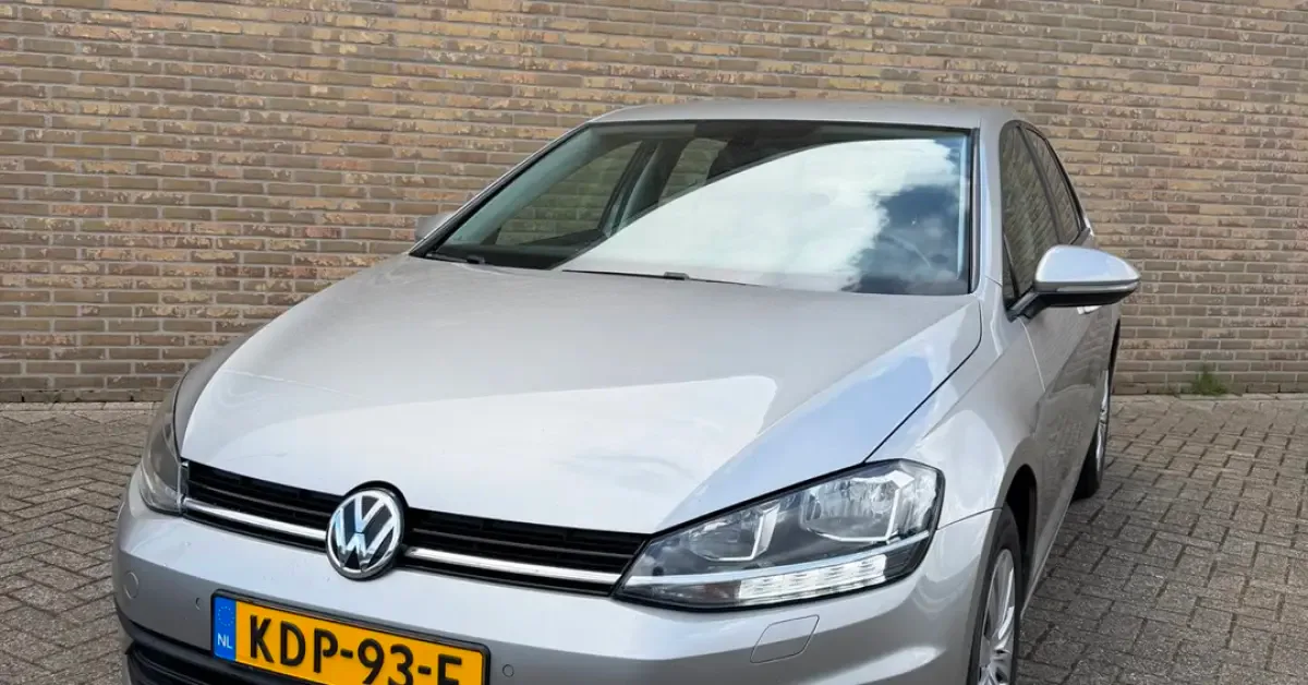Volkswagen Golf (2018) — foto 1