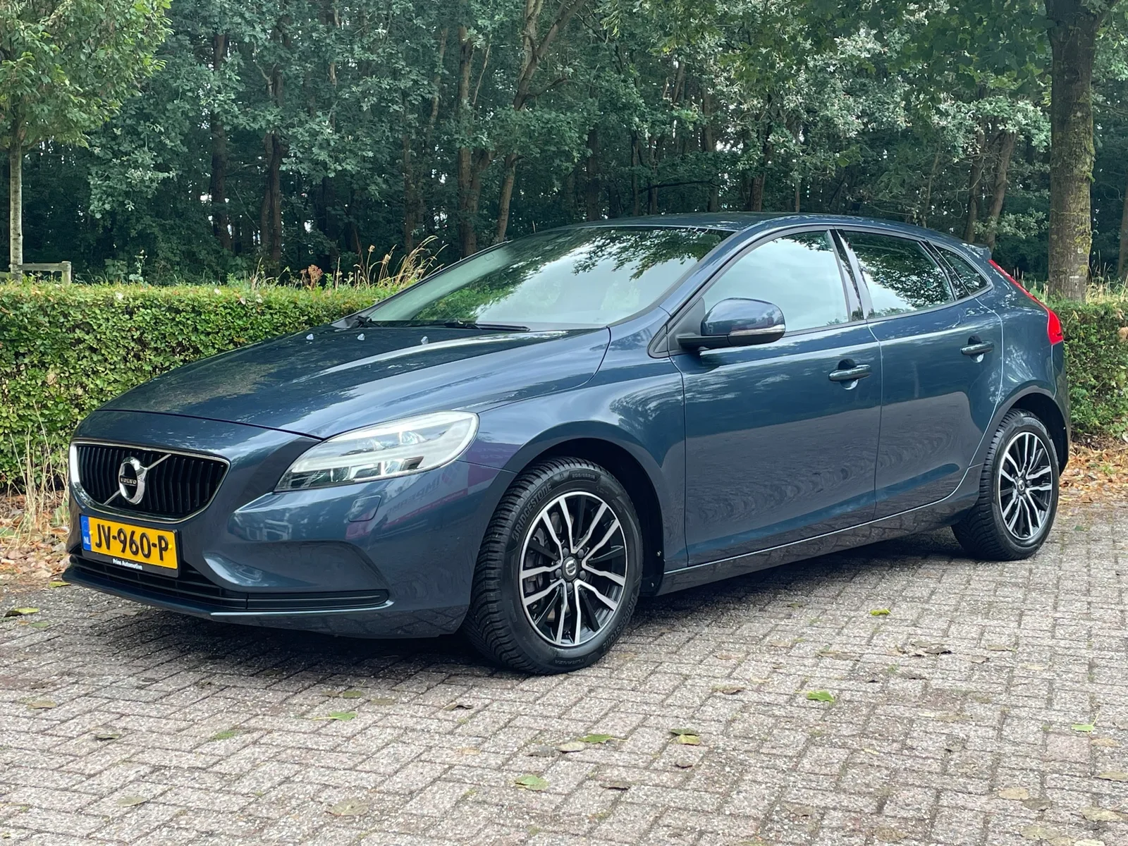 Volvo V40 (2016) — foto 1