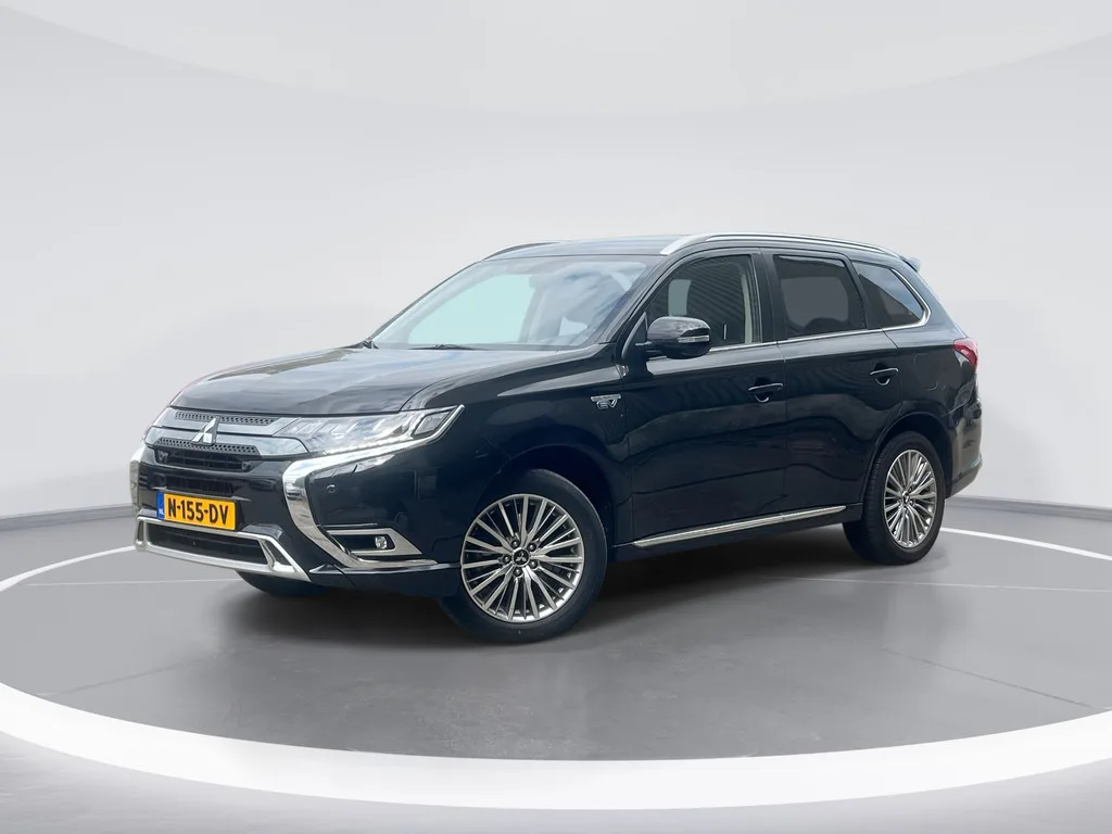 Mitsubishi Outlander (2021) — foto 1