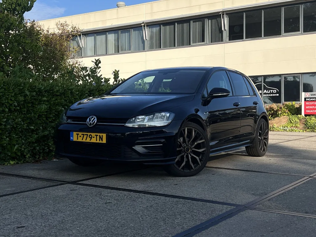 Volkswagen Golf (2017) — foto 1