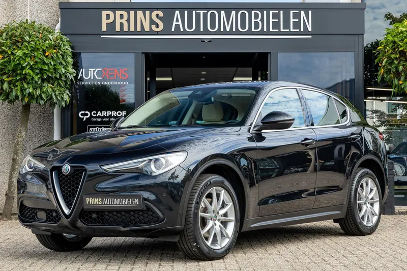 Alfa Romeo Stelvio (2018)