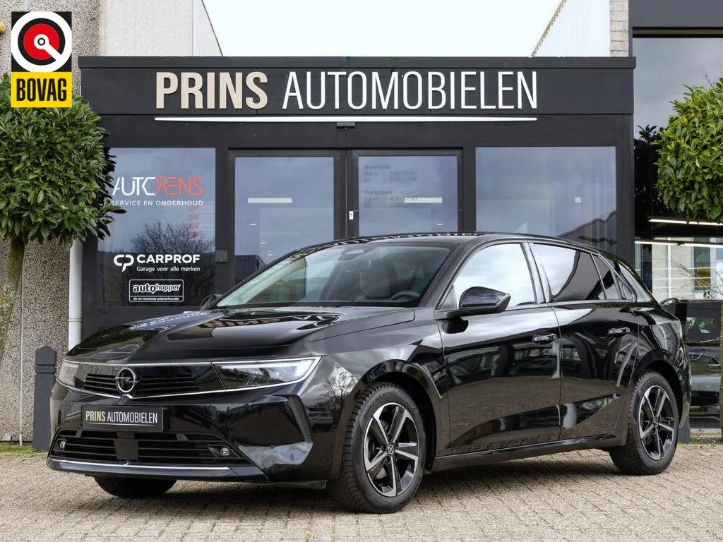 Opel Astra (2023) — foto 1