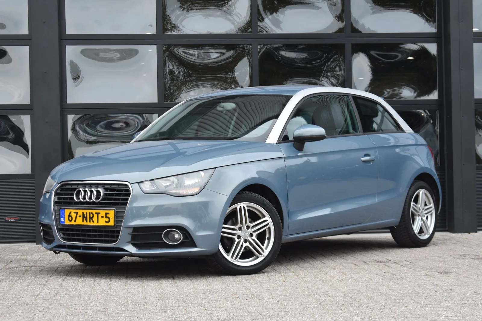 Audi A1 (2011) — foto 1