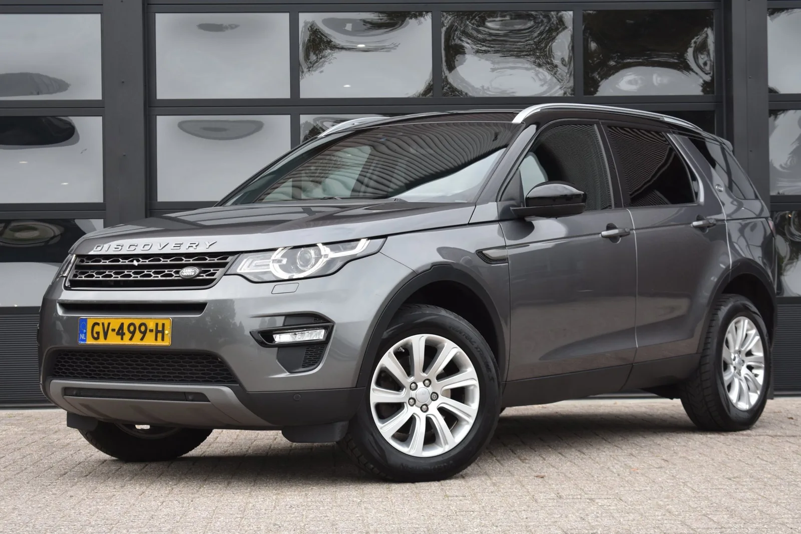 Land Rover Discovery Sport (2015) — foto 1