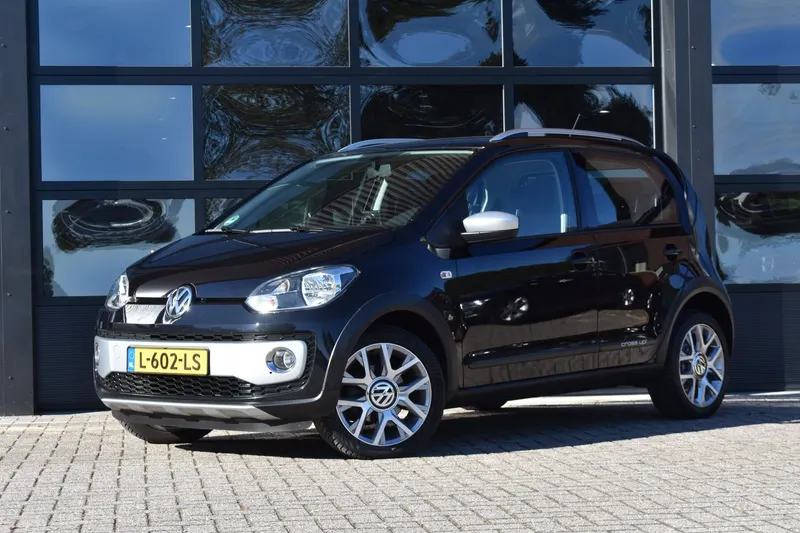 Volkswagen Up! (2015)