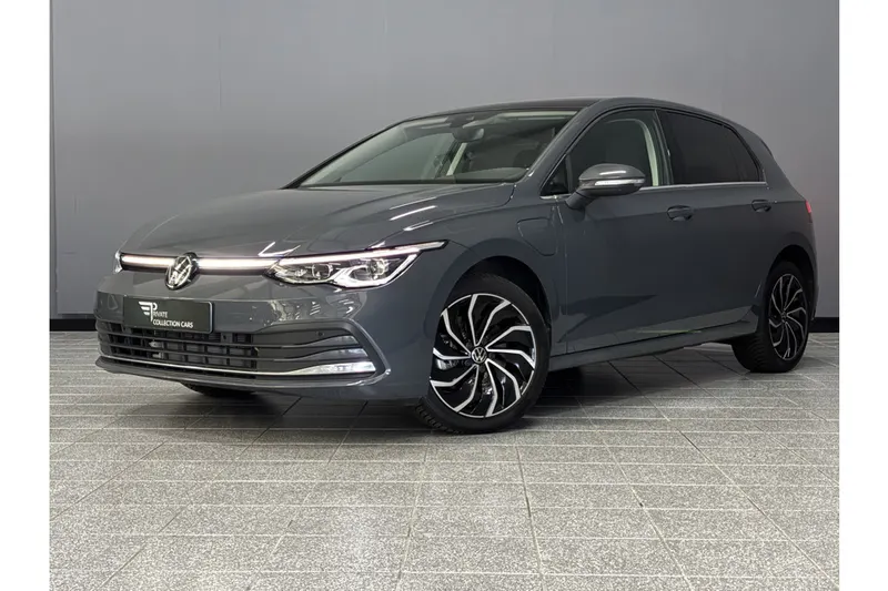 Volkswagen Golf (2024)