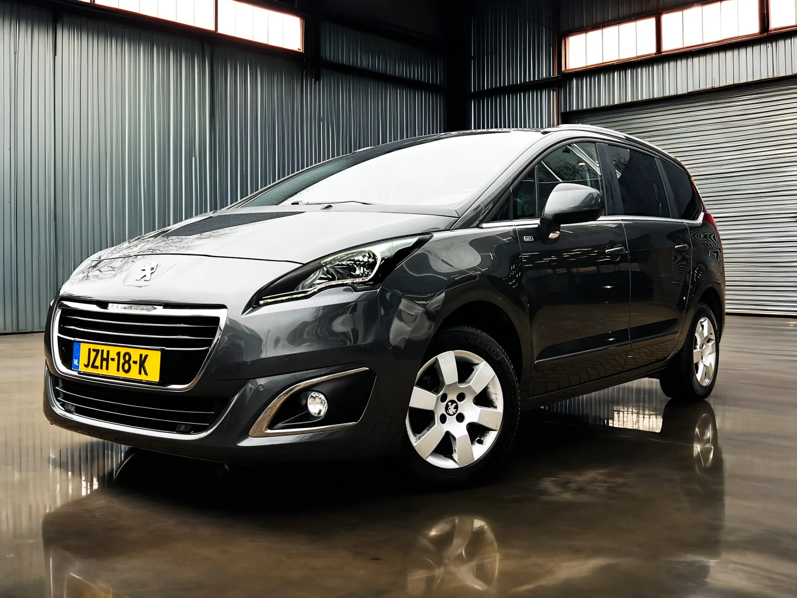 Peugeot 5008 (2015) — foto 1