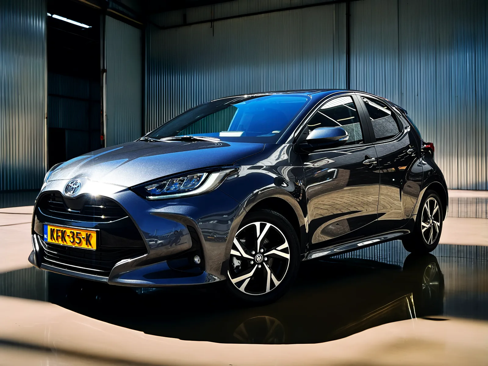 Toyota Yaris (2025) — foto 1