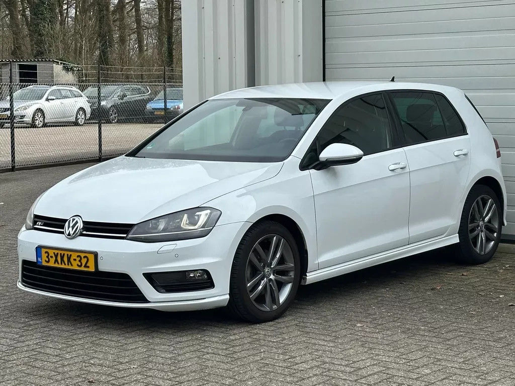 Volkswagen Golf (2014) — foto 1