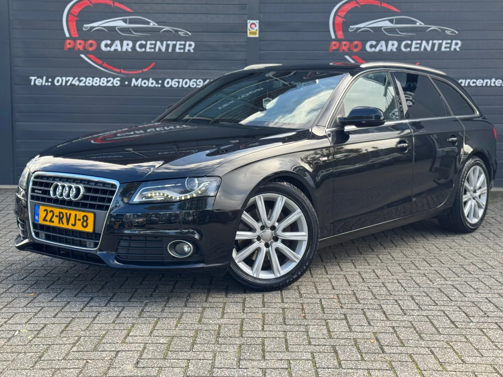 Audi A4 (2011) — foto 1