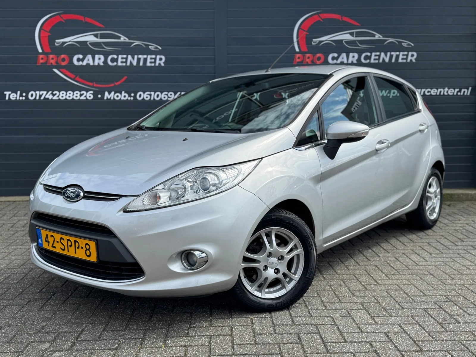 Ford Fiesta (2011) — foto 1