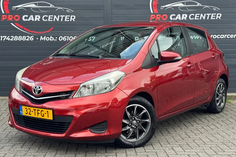 Toyota Yaris (2012)