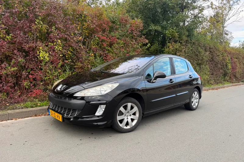 Peugeot 308 (2008)