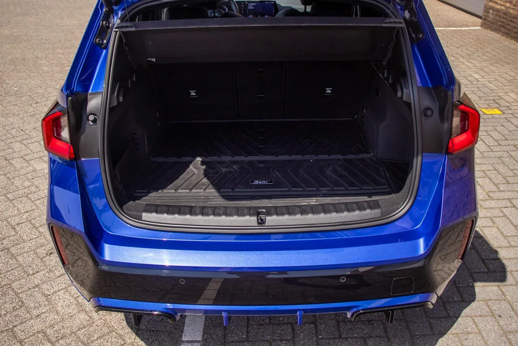 BMW X1 (2023) — foto 1