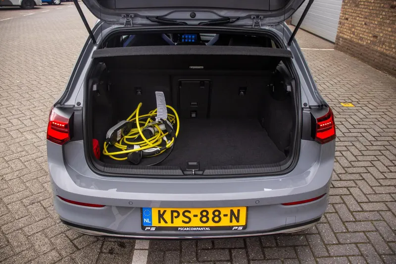 Volkswagen Golf (2020)