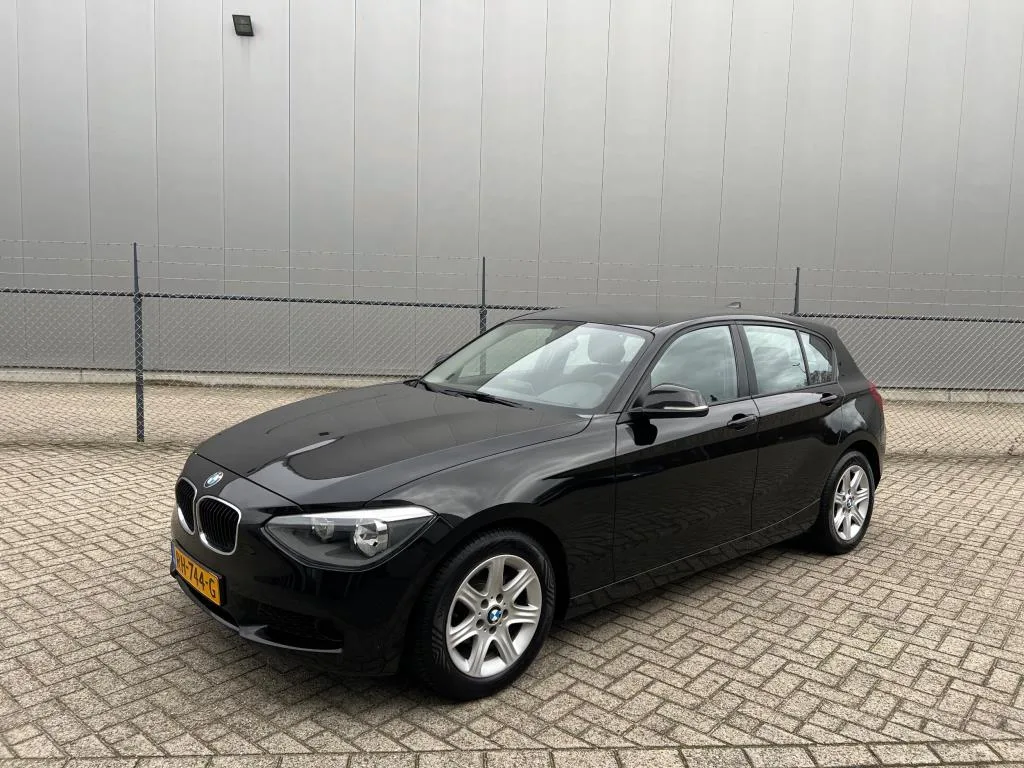 BMW 1-Serie (2011) — foto 1