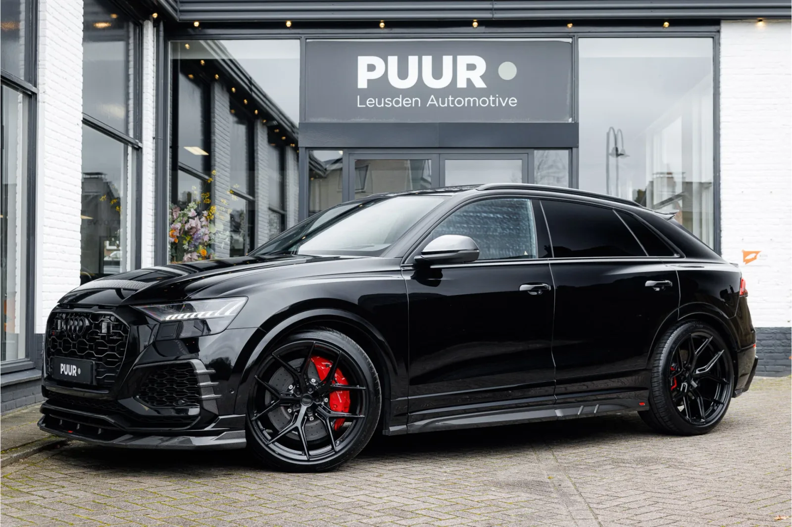 Audi RS Q8 (2021) — foto 1
