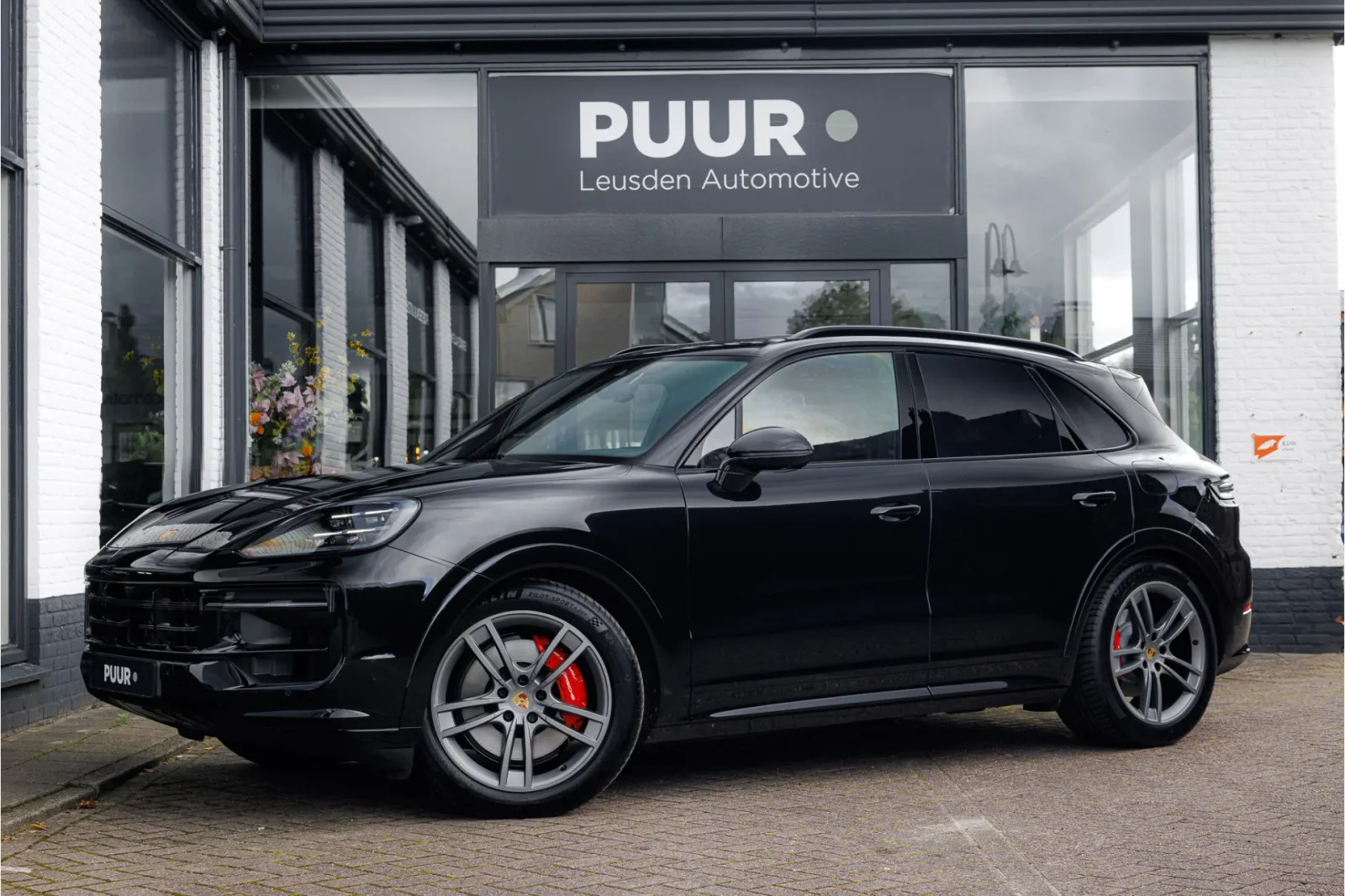Porsche Cayenne (2024) — foto 1