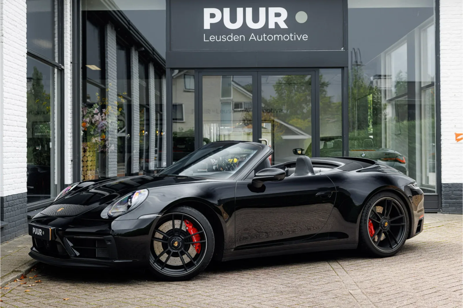 Porsche 911 (2023) — foto 1
