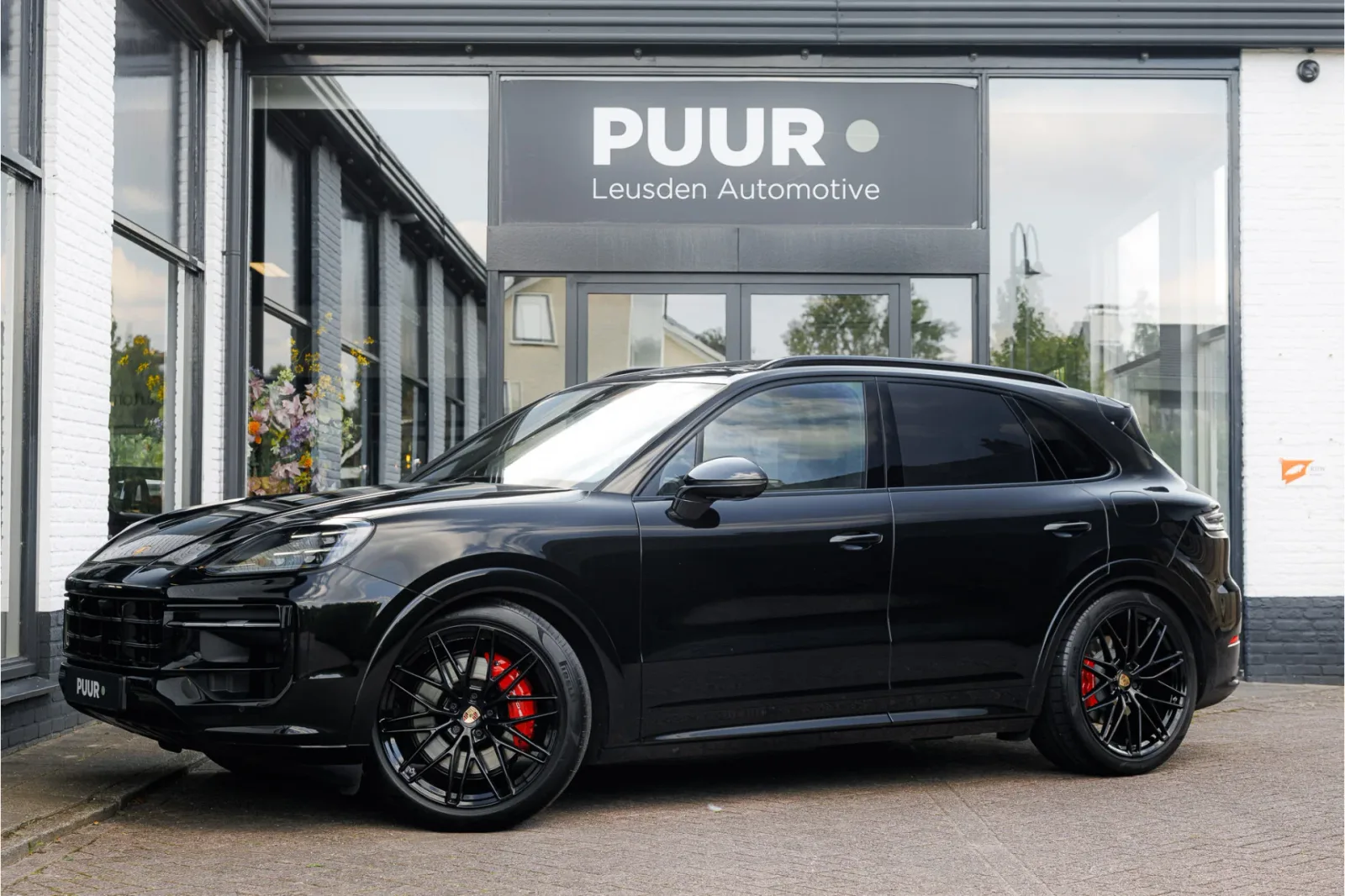 Porsche Cayenne (2024) — foto 1