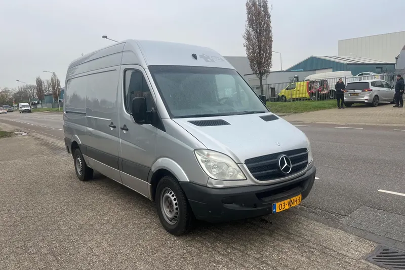 Mercedes-Benz Sprinter (2008)