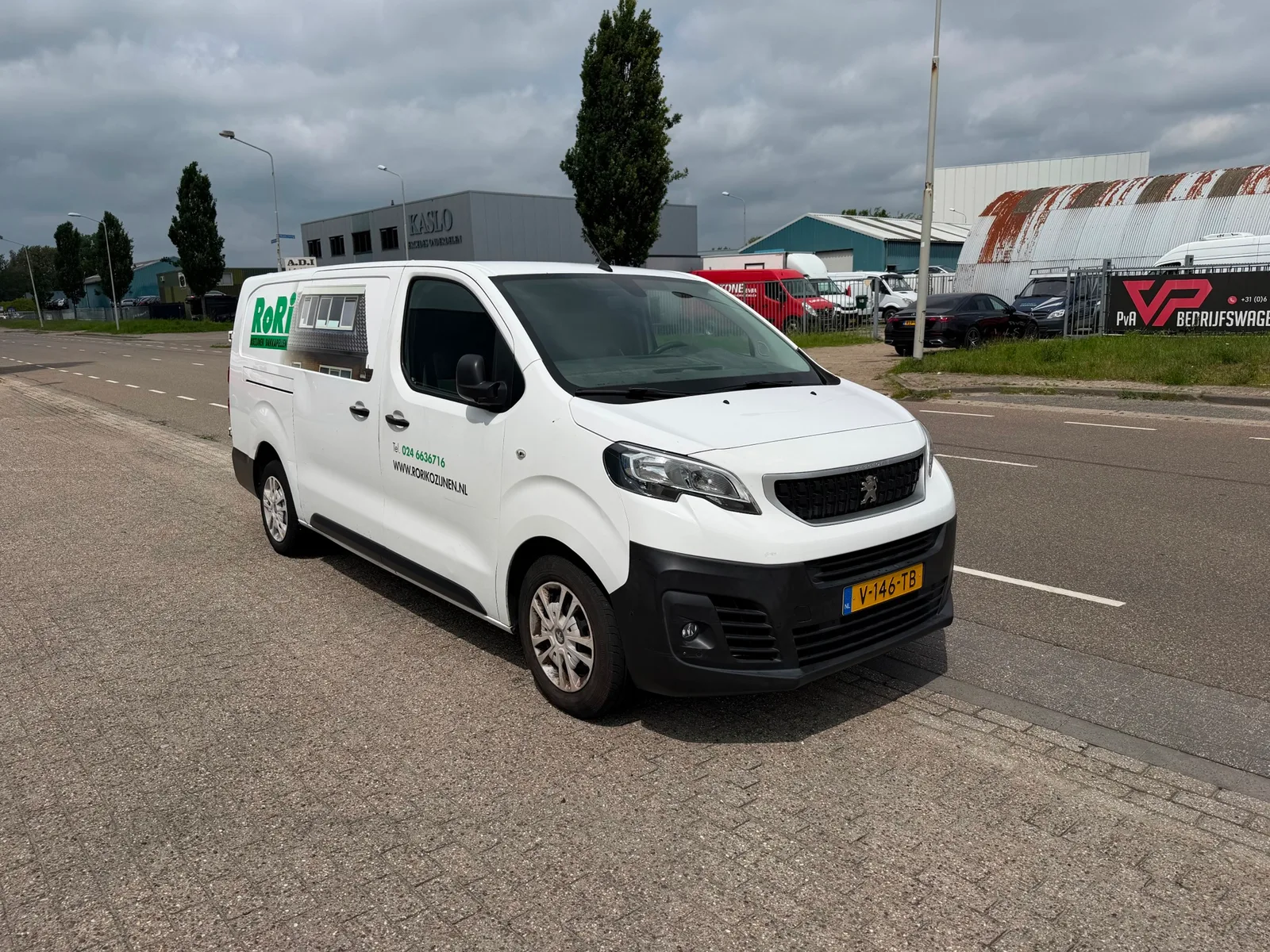 Peugeot Expert (2018) — foto 1