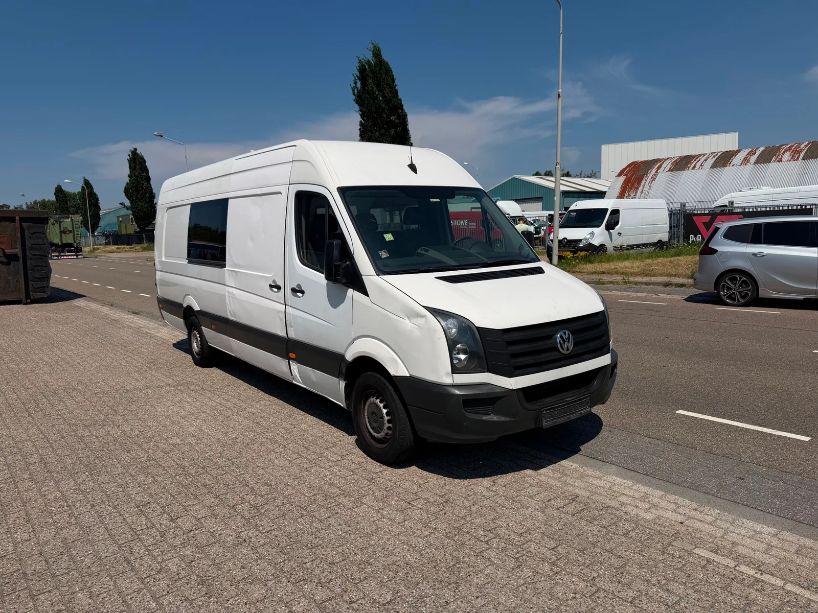 Volkswagen Crafter (2015) — foto 1