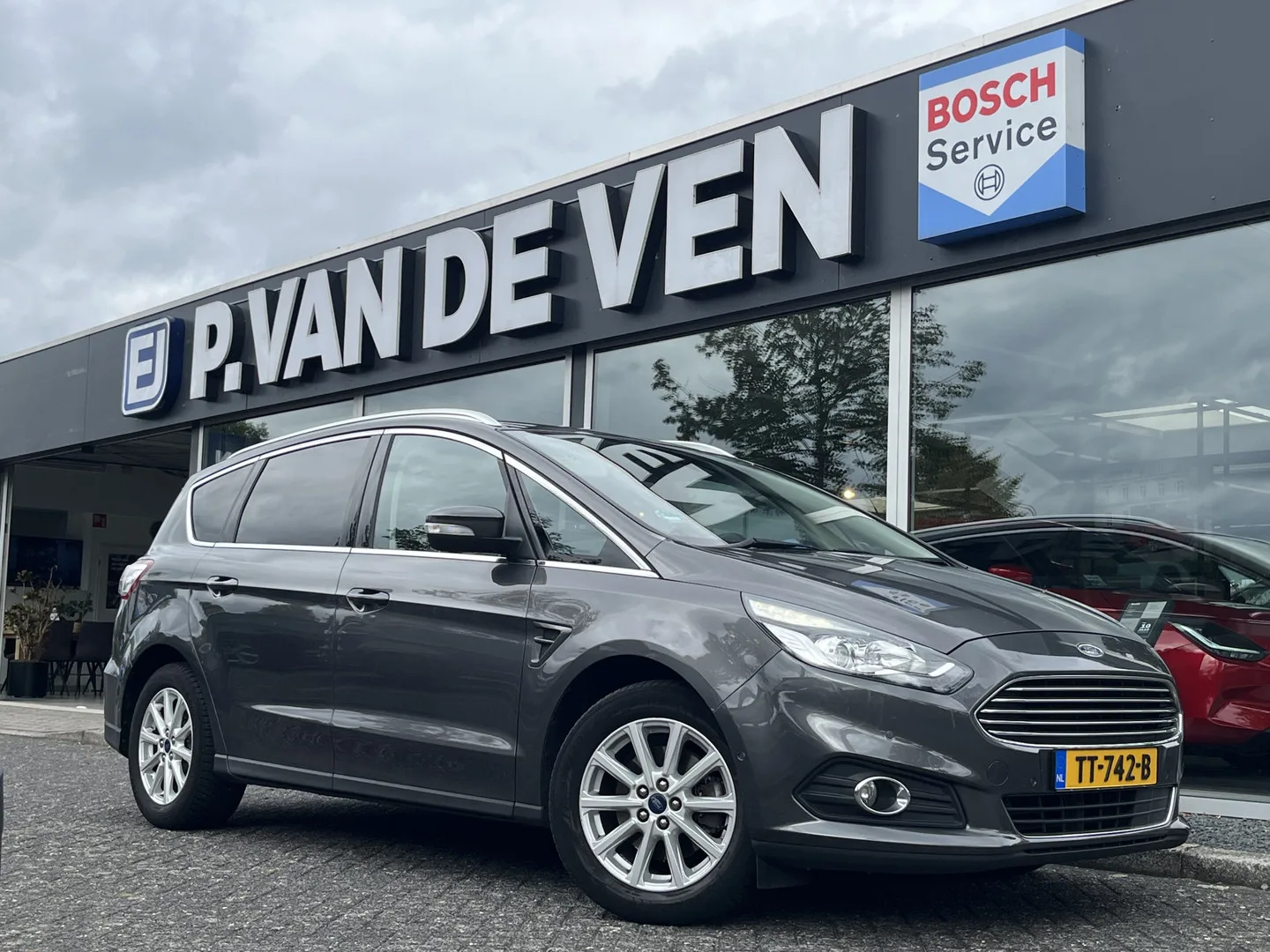 Ford S-Max (2017) — foto 1