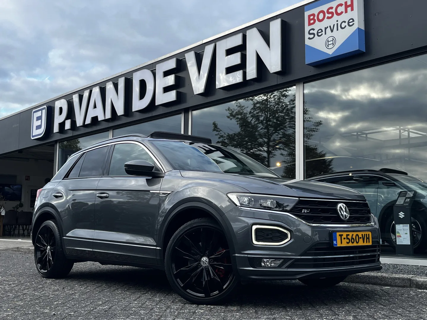 Volkswagen T-Roc (2020) — foto 1