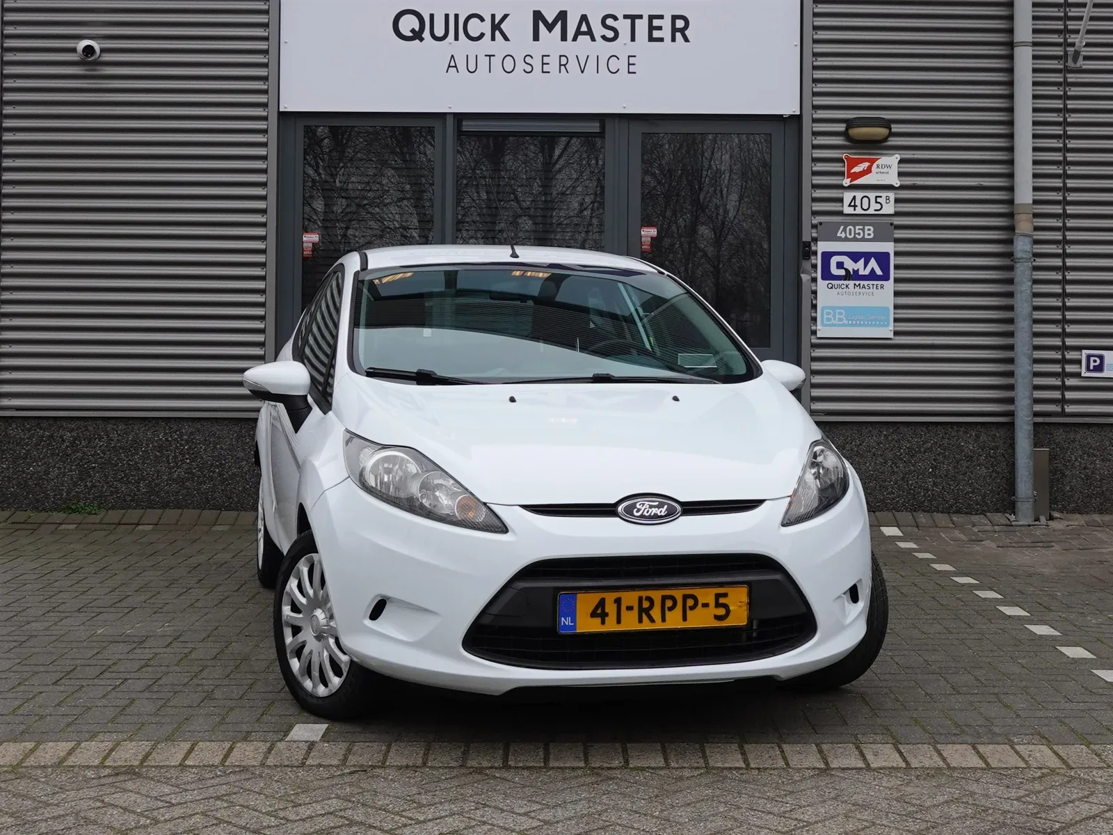 Ford Fiesta (2011) — foto 1