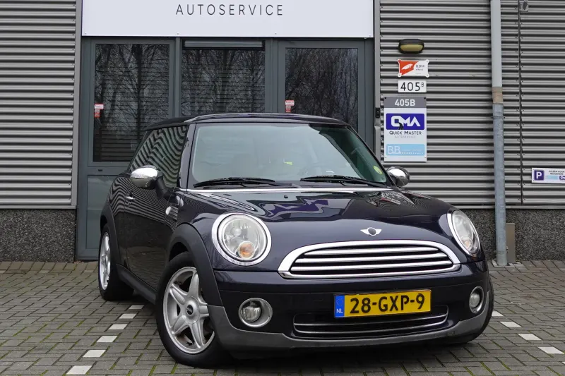 MINI One (2008)