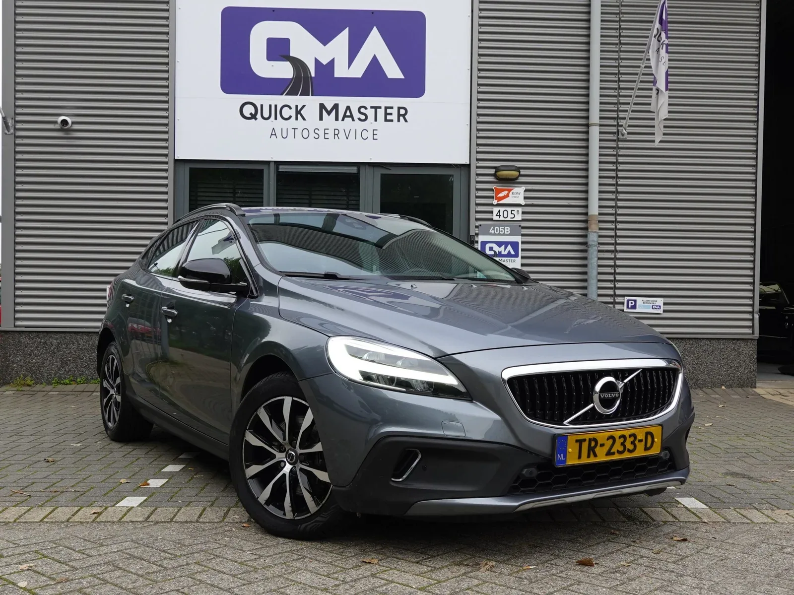 Volvo V40 Cross Country (2018) — foto 1