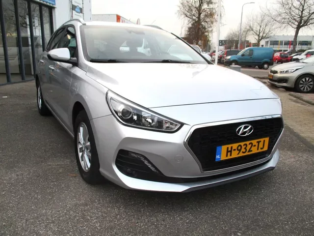 Hyundai i30 (2020) — foto 1