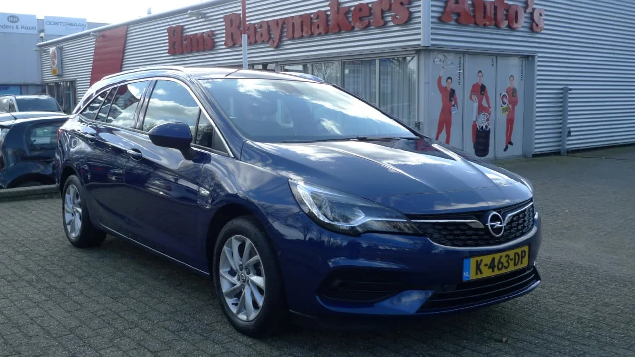 Opel Astra (2020) — foto 1