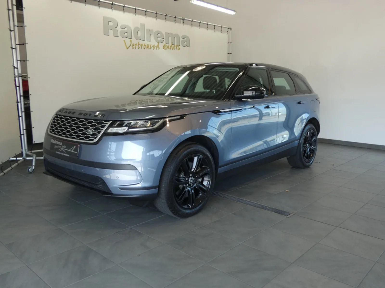 Land Rover Range Rover Velar (2022) — foto 1